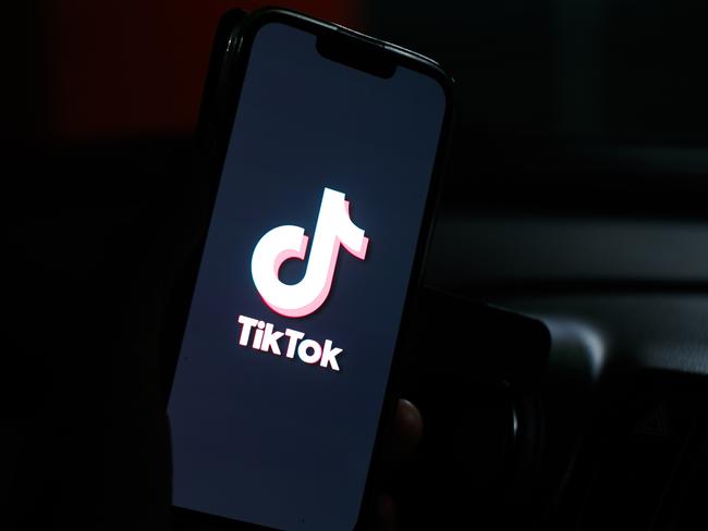 SYDNEY, AUSTRALIA - NewsWire Photos MARCH 9th, 2023: TIK TOK Generic Pics.Push for TikTok to be banned - Calls to ban the viral video app are gaining steam after the FBI raised the alarm that the Chinese government could access user data.Picture: NCA NewsWire / Tim Pascoe