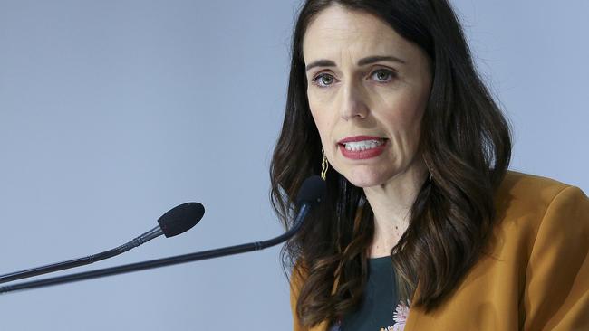 It’ less than ideal for PM Jacinda Ardern to announce a new COVID-19 outbreak amid an election campaign. Picture: Hagen Hopkins/Getty Images