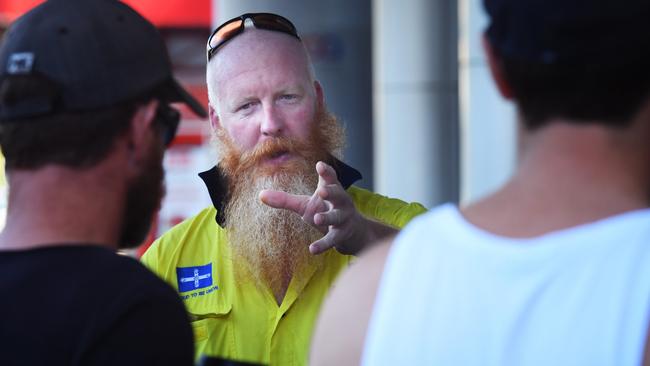 ETU NT organiser Dave Hayes says workers will be tens of thousands of dollars worse off per year while having to work for up to 300 hours more.