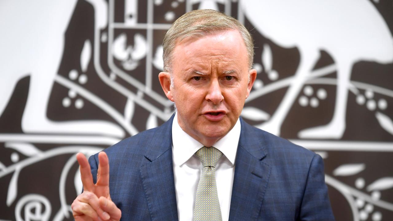 Opposition leader Anthony Albanese says fully vaccinated Australians should be paid $300 if they get jabbed before December 1. Picture: NCA NewsWire / John Gass