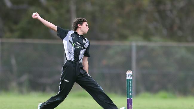 Michael Thomas bowled well for the Magpies. Picture: Sue Graham