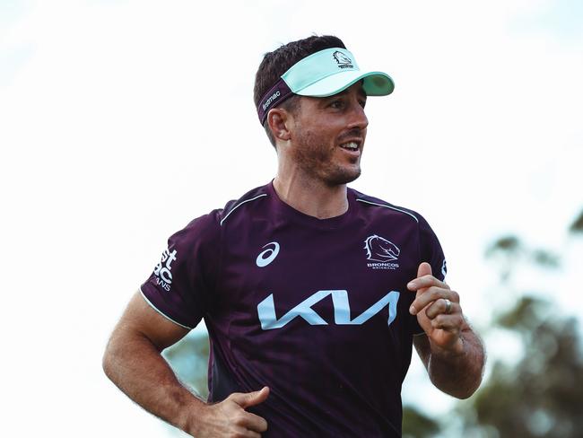 Ben Hunt’s return to Brisbane gives Michael Maguire another skipper option.