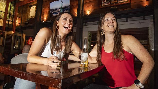 In Rattle ‘n’ Hum, Melbourne visitors Jacqui Martin (left) and Michelle Thomson (right) enjoy a cool drink and the ambience. Picture: Brian Cassey