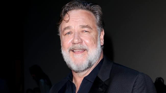 MILAN, ITALY - JUNE 17: Russell Crowe attends the Giorgio Armani fashion show during the Milan Menswear Spring/Summer 2025 on June 17, 2024 in Milan, Italy. (Photo by Pietro S. D'Aprano/Getty Images)