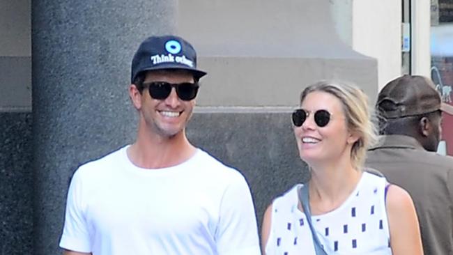 Champion Gold Coast golfer Adam Scott welcomes daughter into the world ...