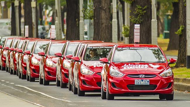 The company now has 400 delivery cars.