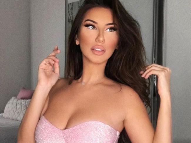 An Australian influencer has documented her “intense” flight to Greece after she got special permission to leave the country