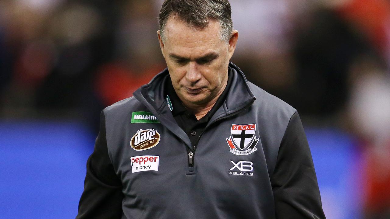 AFL Round 12. 09/06/2018.  St Kilda v Sydney at Etihad Stadium.  St Kilda coach Alan Richardson at half time    . Pic: Michael Klein