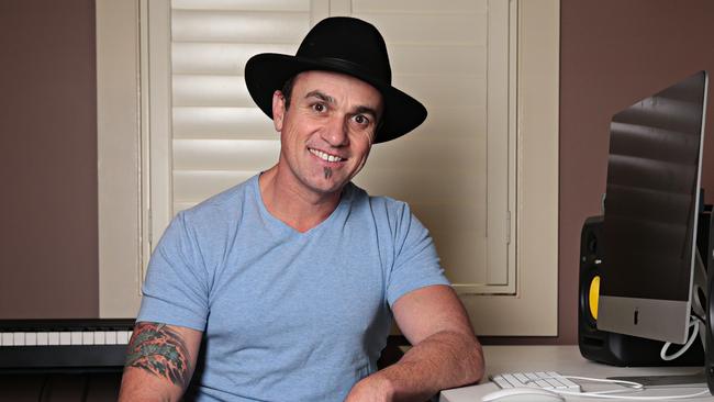 Shannon Noll at his Sutherland Shire home. Picture: Adam Yip