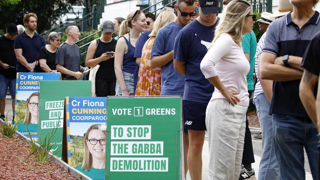 BRISBANE, AUSTRALIA - NewsWire Photos MARCH 16, 2024: Voters and party members line up at the Coorparoo State School during the elections. Picture: NCA NewsWire/Tertius Pickard