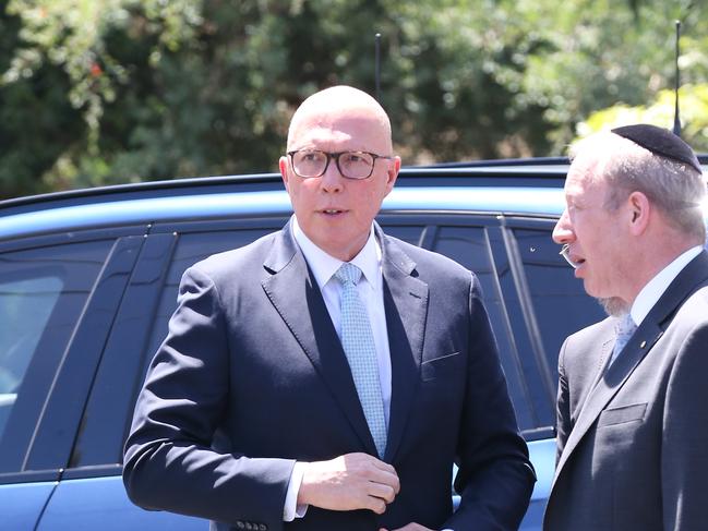 Peter Dutton visits the Adass Israel Synagogue, meeting with members from the Jewish Community. Picture: Brendan Beckett