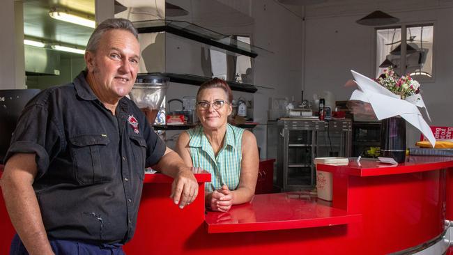 Garry and Denise Morris closed the doors on the Eagle Rock Cafe in Laidley for the last time on March 31, 2019