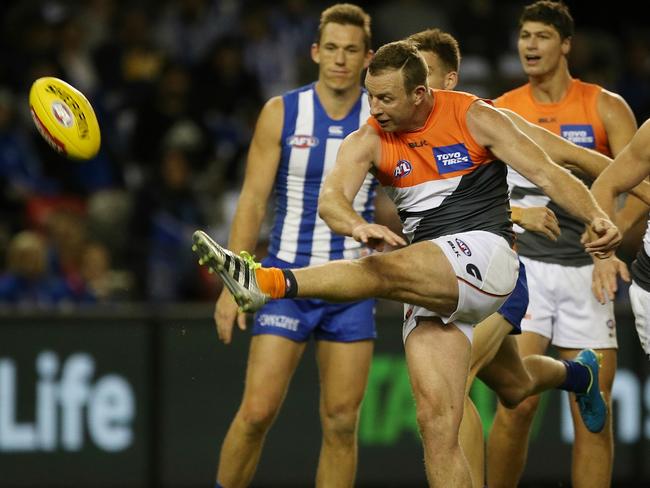 Steve Johnson kicks a goal. Picture: Wayne Ludbey