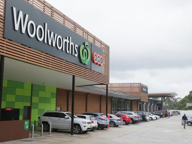 Woolworths at Glenrose Village Shopping Centre. Photo: Adam Ward