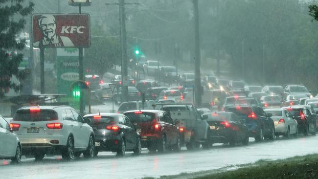 Traffic crawls along Moggill Rd, Indooroopilly. Picture: Liam Kidston