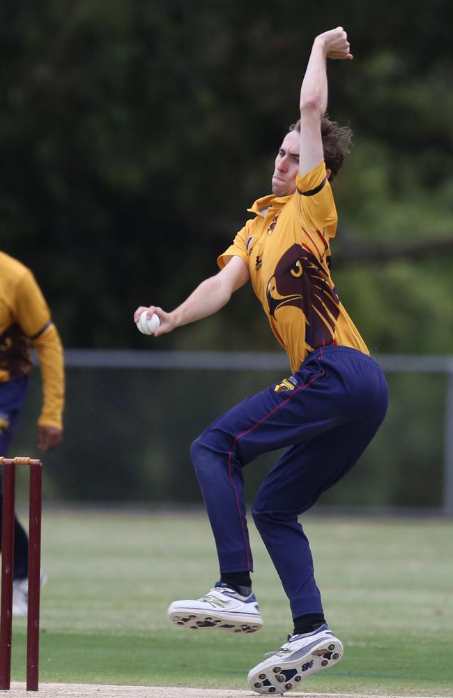 Kingston Hawthorn bowler Zack Richardson took another four wickets. Picture: Stuart Milligan