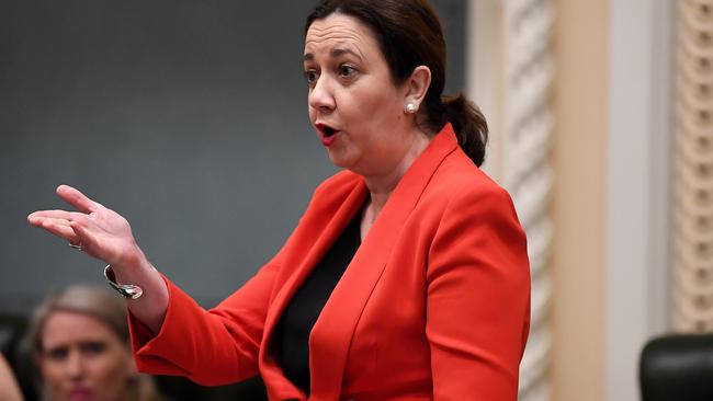 Queensland Premier Annastacia Palaszczuk says she will not be lectured by NSW. (AAP Image/Dan Peled)