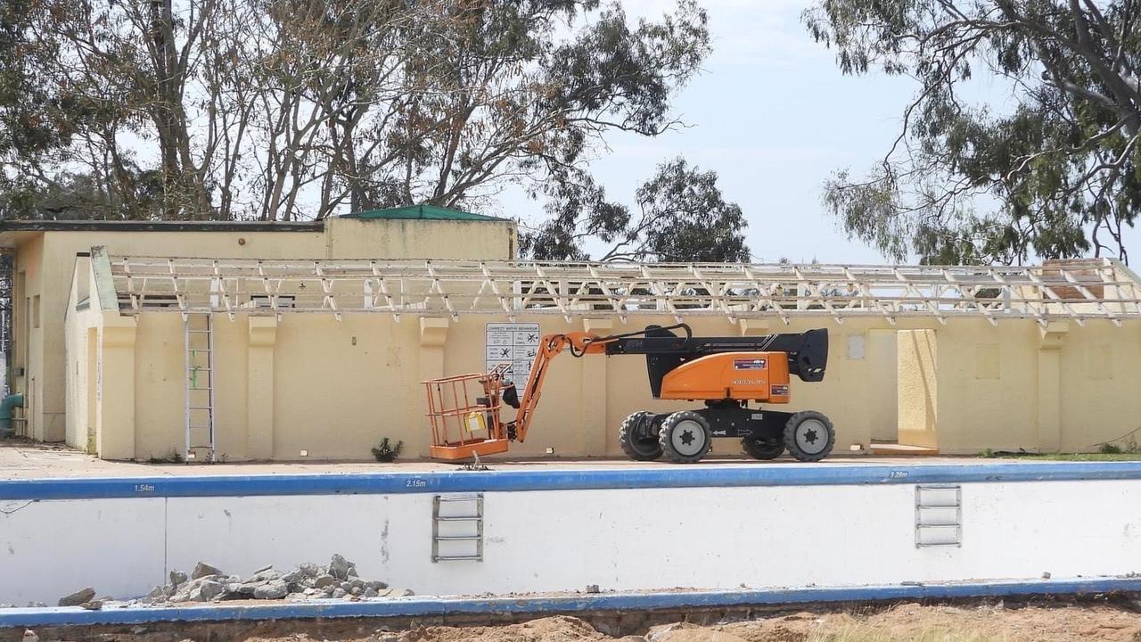 Advocates noticed the Anzac Pool demolition was being completed bit-by-bit rather than in whole sections.