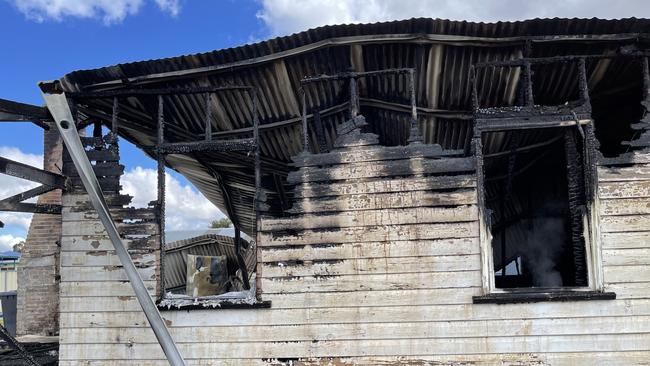 Smoke coming from inside the home from the fire. Photo: Madison Mifsud-Ure / Stanthorpe Border Post