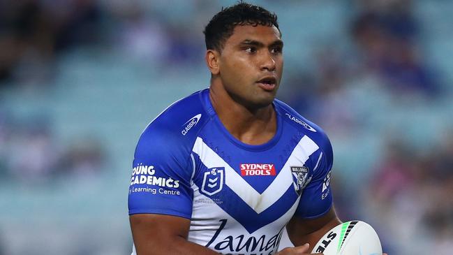 SYDNEY, AUSTRALIA - APRIL 30: Tevita Pangai Junior of the Bulldogs runs the ball during the round eight NRL match between the Canterbury Bulldogs and the Sydney Roosters at Stadium Australia on April 30, 2022 in Sydney, Australia. (Photo by Jason McCawley/Getty Images)