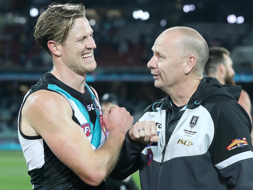 Tom Jonas and Ken Hinkley are seeking to become a premiership captain and coach, respectively.