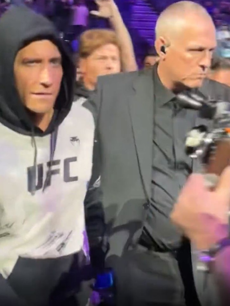 Jake Gyllenhaal gets his walkout moment.