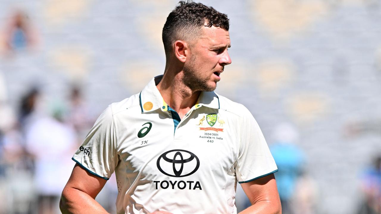 Australia vs India second Test LIVE: Great slammed over ‘rubbish’ Hazlewood conspiracy theory