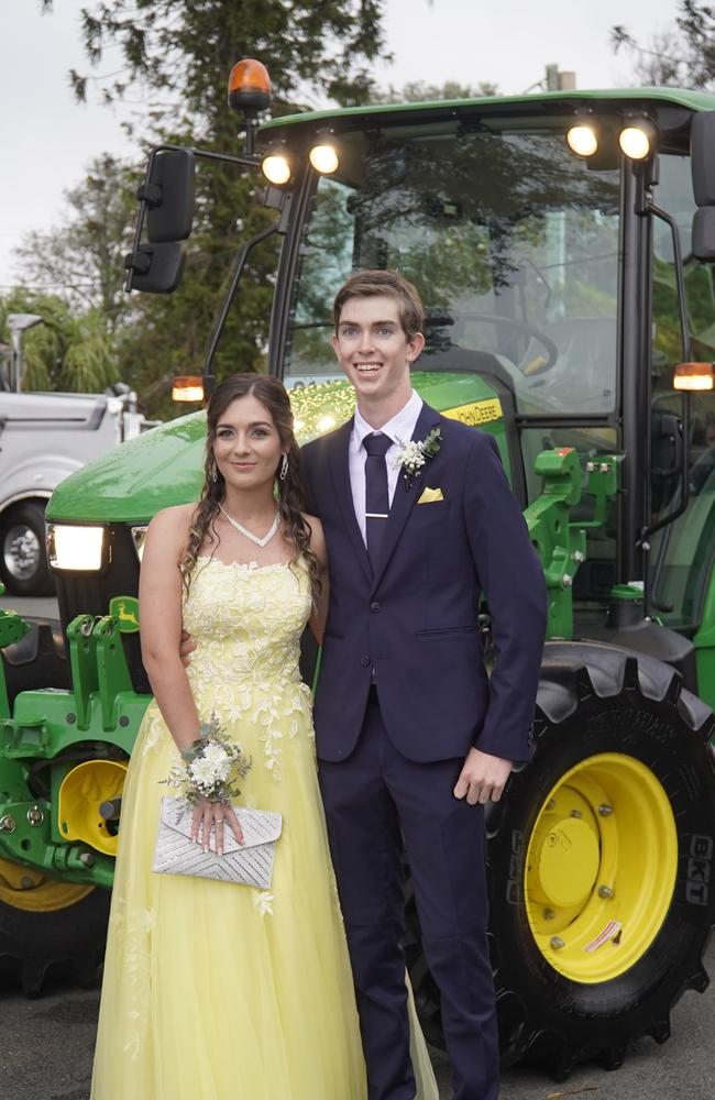 Students arriving in style for the 2024 Glasshouse Christian College formal at Flaxton Gardens.