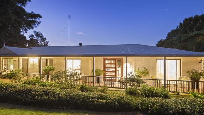 The six bedroom property on Flaxton Dr, Mapleton, sold for $1.2m.