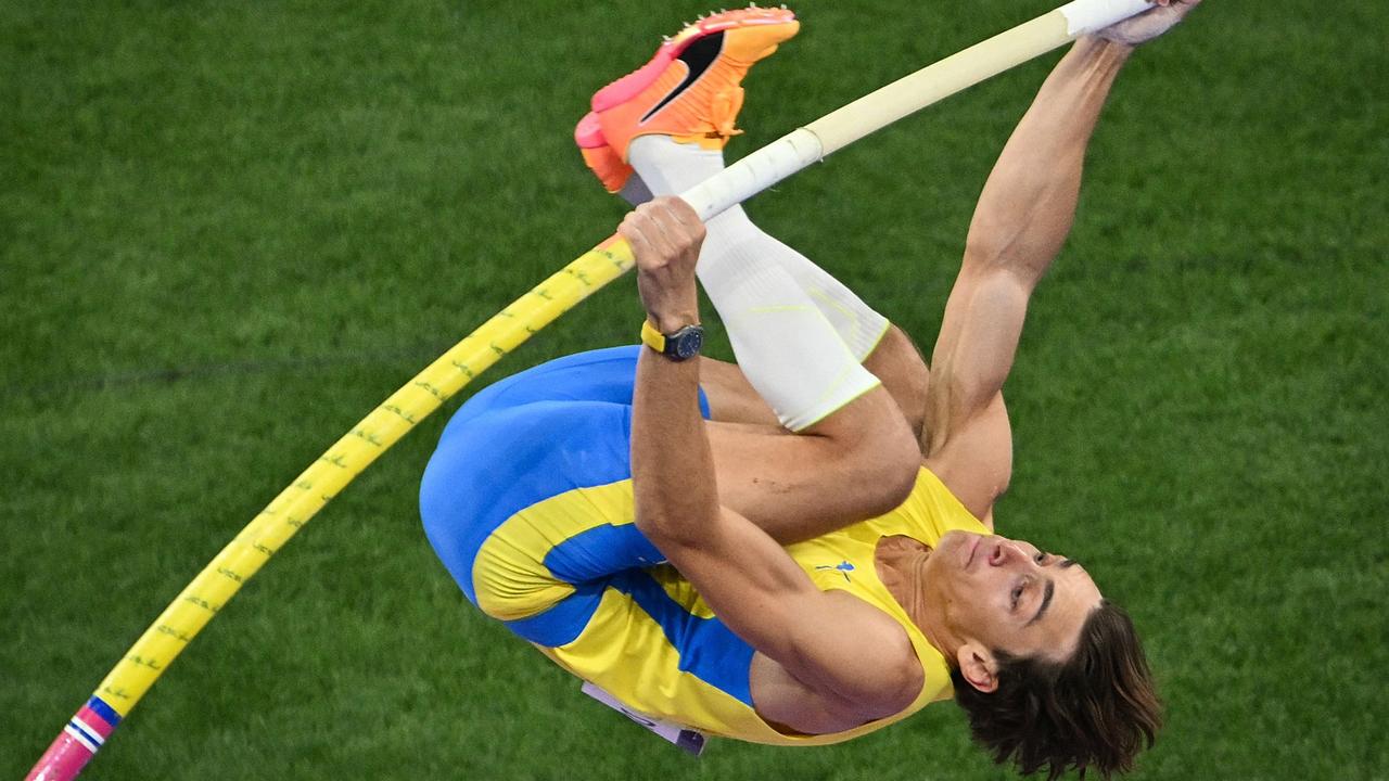 50 000 per cm Olympic pole vault champion Mondo Duplantis world record business model CODE Sports