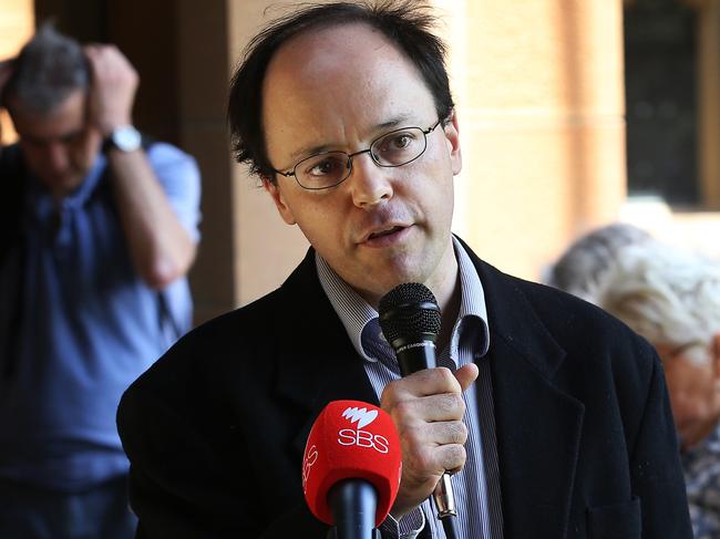 The National Alliance for Public Universities holds a public assembly at Sydney University to highlight the depth of opposition within the higher education sector to fee deregulation. Nick Riemer speaks.