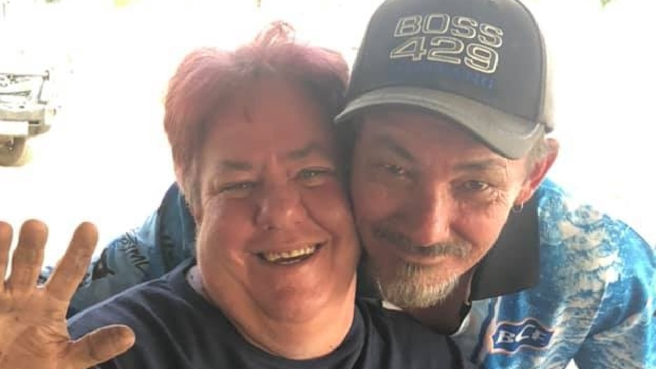 Tam Dixon Frewin with her husband Ian Frewin. Clermont mother Tam Dixon Frewin lost her life in a head-on collision on the Peak Downs Highway west of Nebo on February 2, 2022. Picture: Facebook