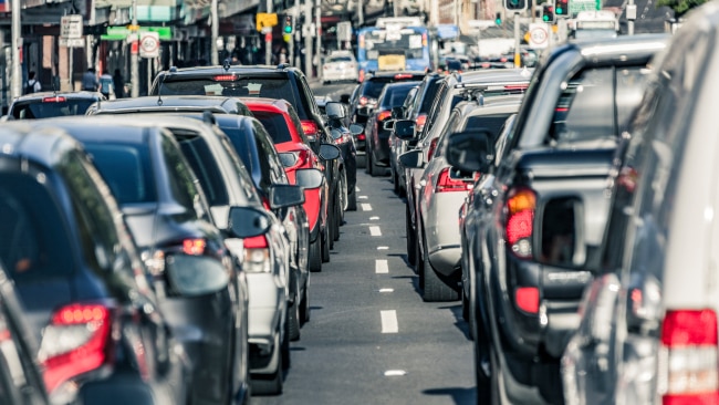 Traffic jam assists the driver within low-speed traffic, helping avoid rear-end collisions so typical of traffic jams.