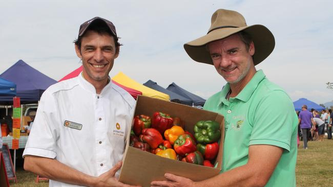 KEEPING IT FRESH: Airlie Beach Hotel executive chef Tim Whitehorn and Queensland Farmers Market director Shane Stanley at the second Whitsunday farmers market on Sunday, August 19. Photo: Sharon Smallwood / Whitsunday Times (22/08/2012)