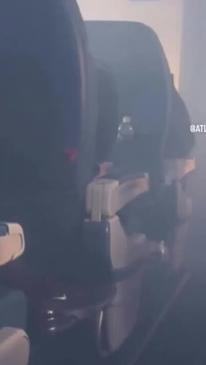 Passengers panic as smoke fills Delta Air Lines cabin