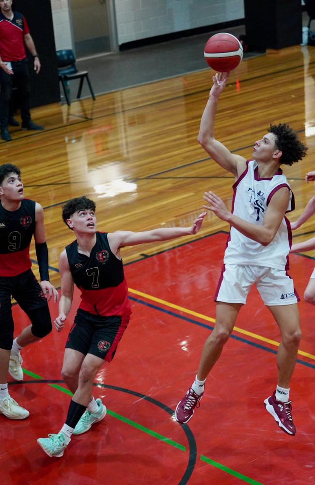 GPS Basketball action: Jaylen Pitman (TSS) marked by Logan Siolo of Terrace. Picture courtesy of Heidi Brinsmead.