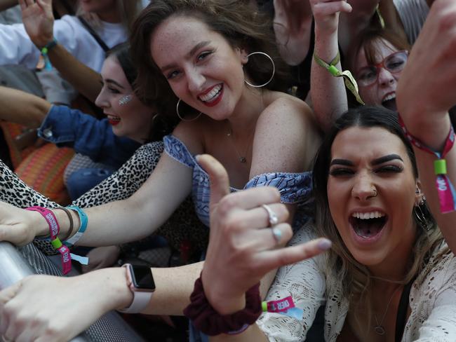 Punters enjoy US punk rock band Fidlar perform at Splendour in the Grass. Picture: AAP/Regi Varghese