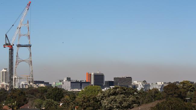 Sydneysiders can expect to wake to a blanket of smoke haze this week following hazard reduction burns ahead of the summer bushfire season. Picture: NCA NewsWire / Gaye Gerard