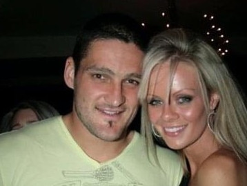 Sunday sessions at Hotel Barkly in the heyday. L-R Brendan Fevola and Alex