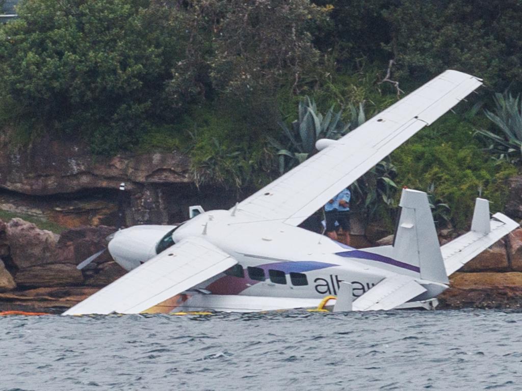 Seaplane Crashes In Sydney Harbour Herald Sun   C847d0ab5aaec5b2f4ff4de86ec0e16d