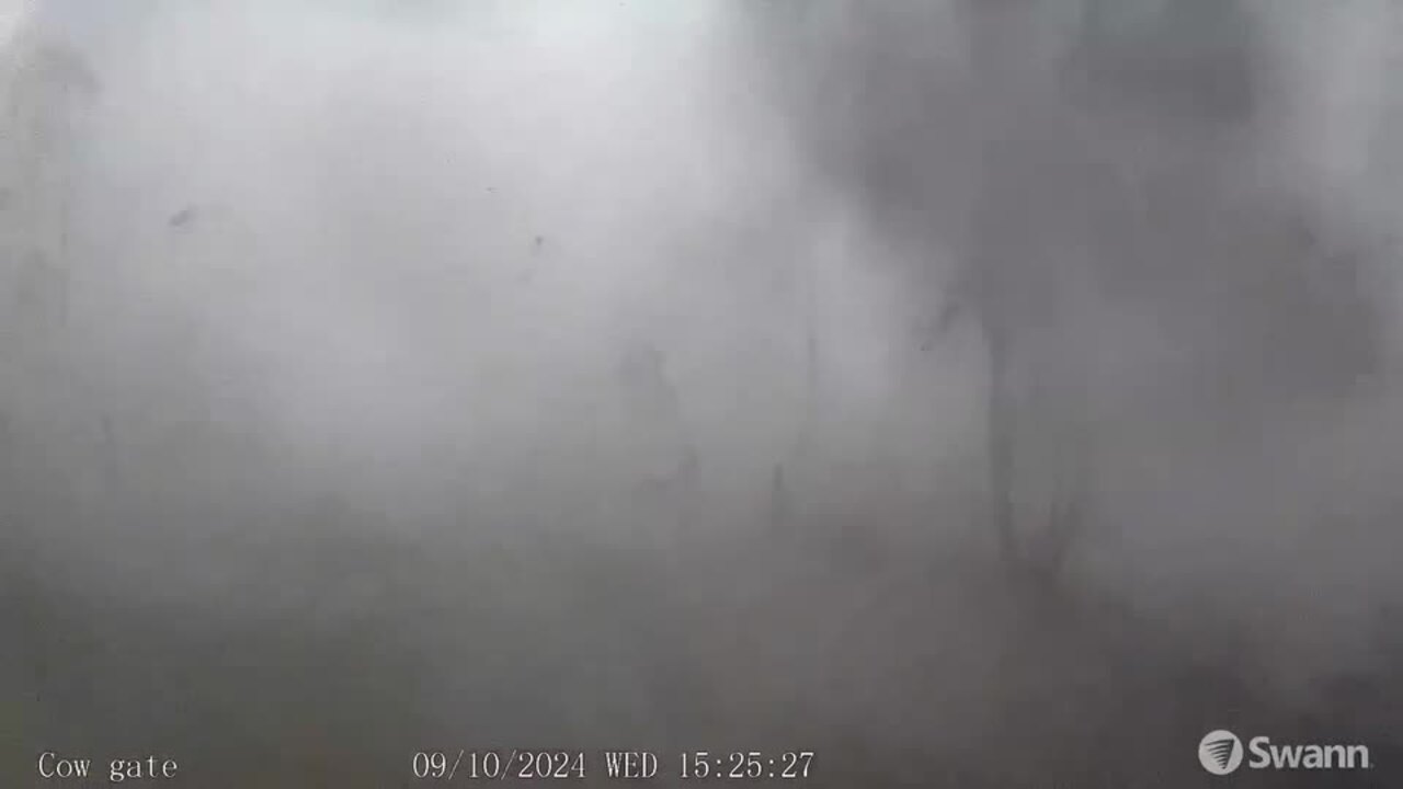 Supercell storm slams into Western Downs