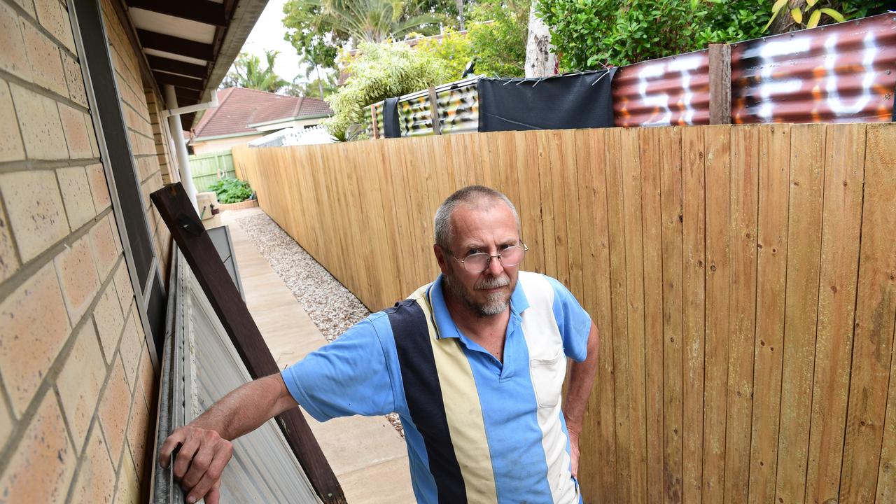 EXCLUSIVE PHOTOS: Neighbours war as backyard fight escalates | The ...