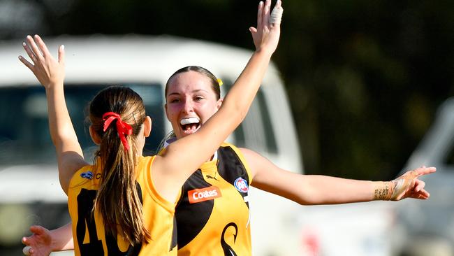 Georgia Templeton of the Stingrays celebrates kicking a goal. (Photo by Josh Chadwick)