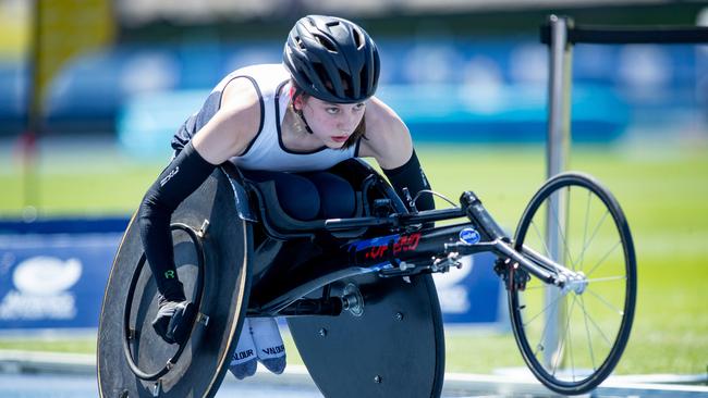 Girls 800m 15-16 WC Para competitor Coco Espie from Sceggs Darlinghurst. Picture: Julian Andrews