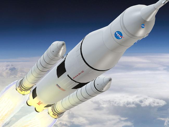 Space Launch System (SLS) Booster 11X7 K65634. Photo: John Rankin of Boeing Graphics