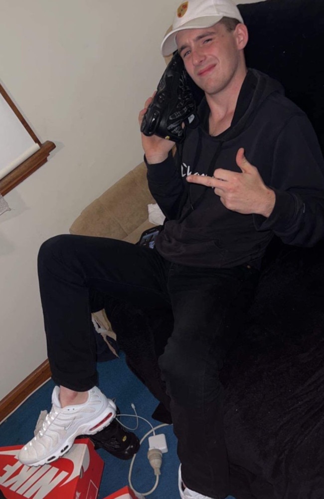 Bailey Clifford used a filleting knife to stab Paul Grapsas to death.