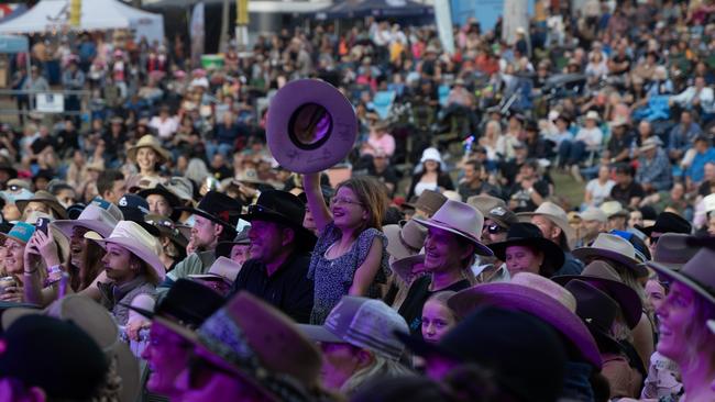 The 2023 Gympie Music Muster crowd on the hill in front of Main Stage. August 24, 2023. Picture: Christine Schindler