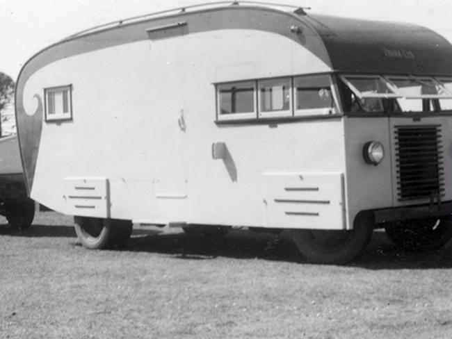 Caravan built by Stephen Short returning to Maroochydore from a fishing holiday at Caloundra, circa 1950. Picture: Visit Sunshine Coast