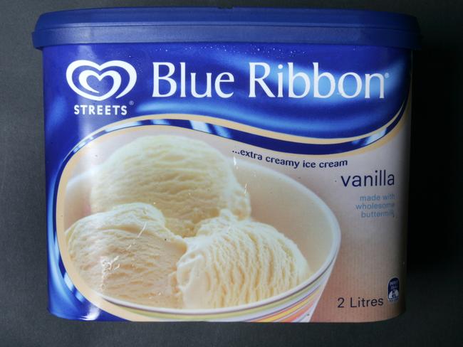 Value Hunter - Taste Test of ice cream. Streets Blue Ribbon Vanilla 2 litre.