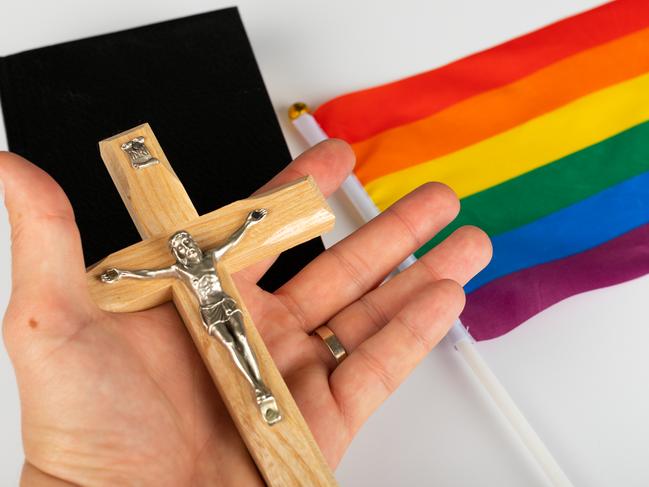 Moderates hit back in Anglican same-sex spat